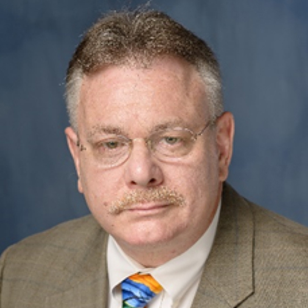 Robert Houlihan Headshot.